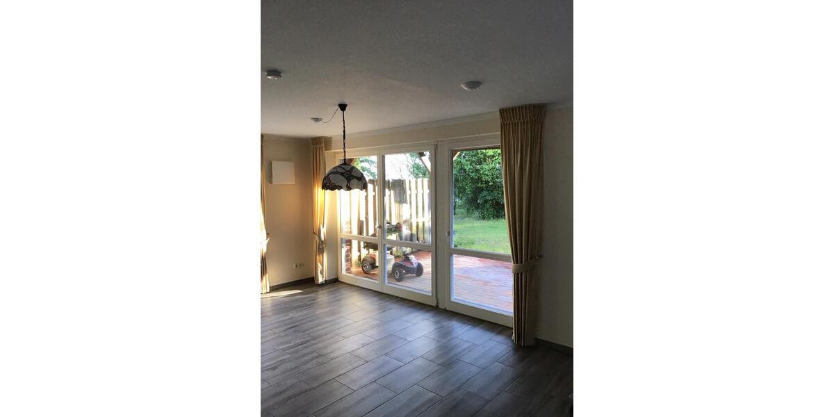 Erdgeschoßwohnung Edemissen - 3 Zimmer, 90 m&sup2;, 860&euro; | Angebot:26580643