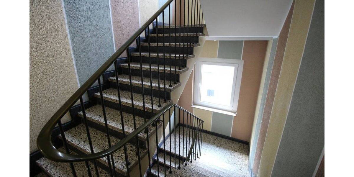 Etagenwohnung Düsseldorf Oberbilk - 2 Zimmer, 62 m&sup2;, 868&euro; | Angebot:26583181