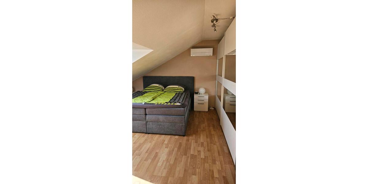 Dachgeschoßwohnung Püttlingen - 3 Zimmer, 100 m&sup2;, 850&euro; | Angebot:26034285
