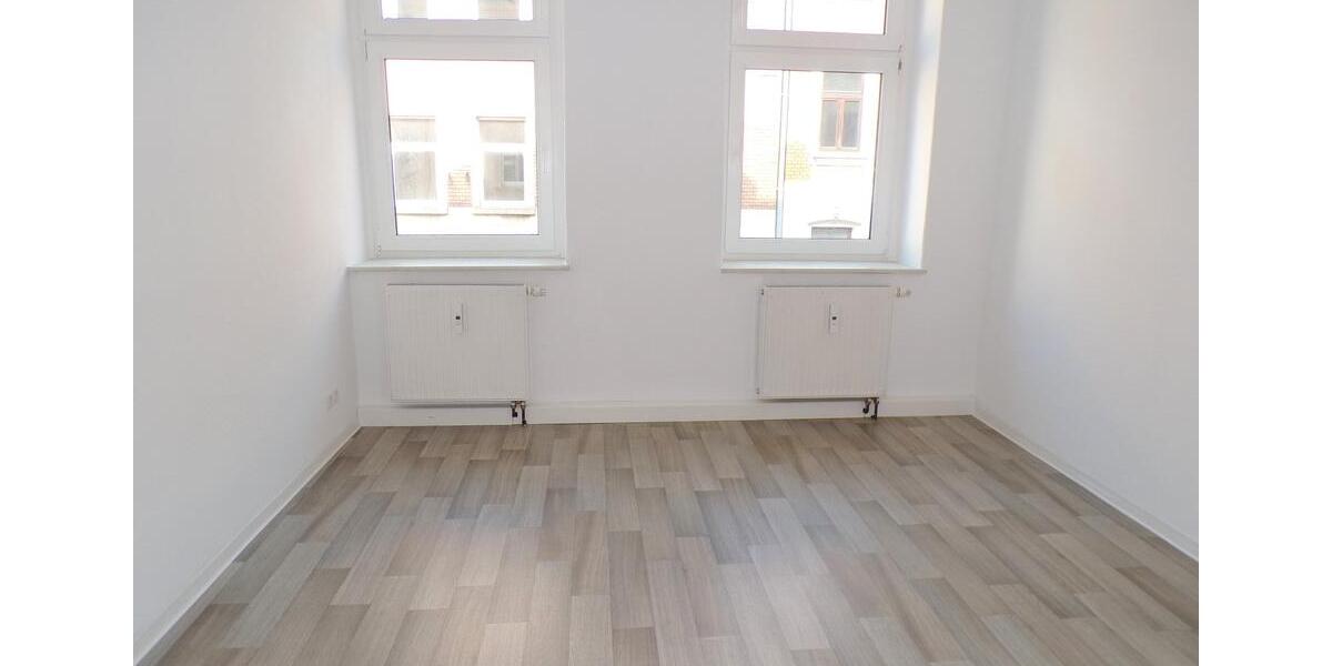 Etagenwohnung Werdau - 5 Zimmer, 108 m&sup2;, 599&euro; | Angebot:25865190