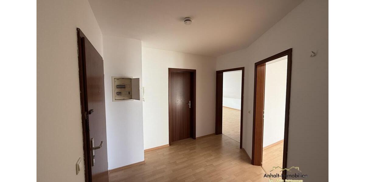 2-Raumwohnung im 2. OG mit 2 Balkone 2 zimmer