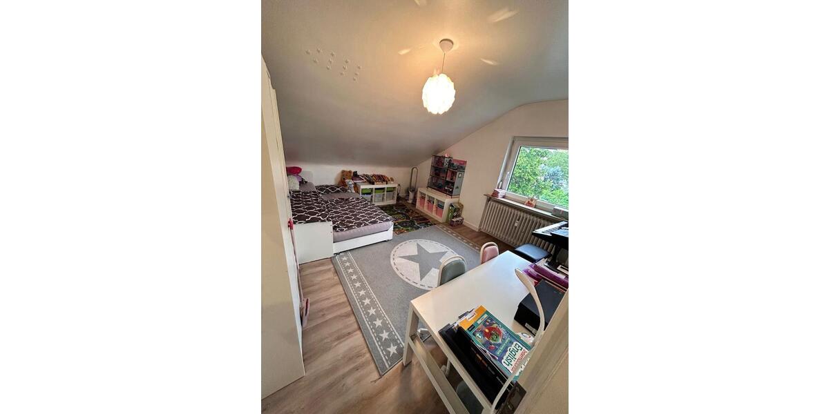 Dachgeschoßwohnung Mannheim - 3 Zimmer, 76 m&sup2;, 1.350&euro; | Angebot:26267590