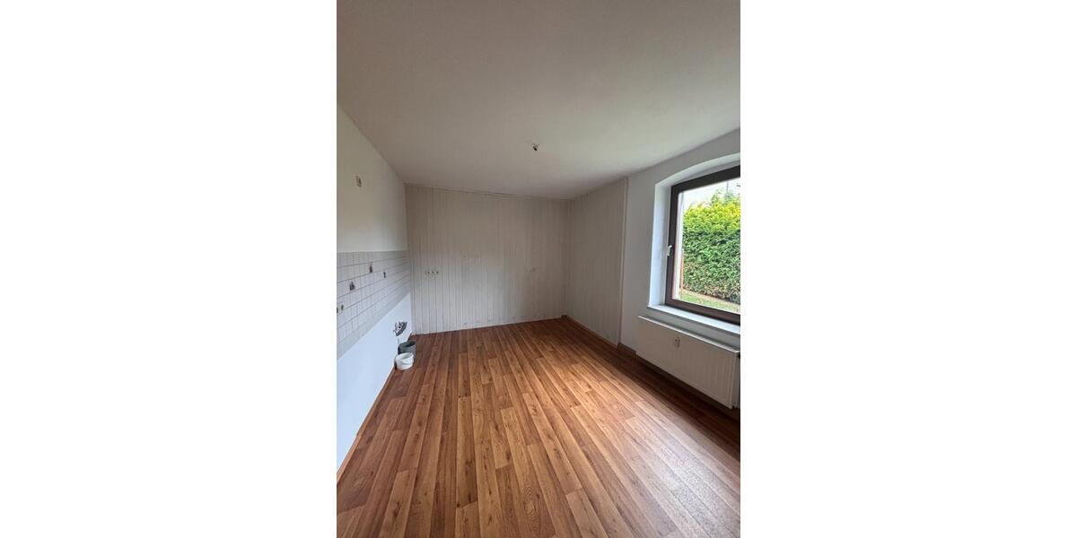 Erdgeschoßwohnung Lunzenau - 3 Zimmer, 62 m&sup2;, 310&euro; | Angebot:23779157
