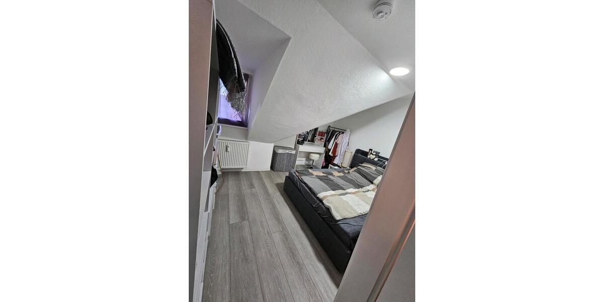 Dachgeschoßwohnung Wolfsburg - 2 Zimmer, 40 m&sup2;, 465&euro; | Angebot:26587342