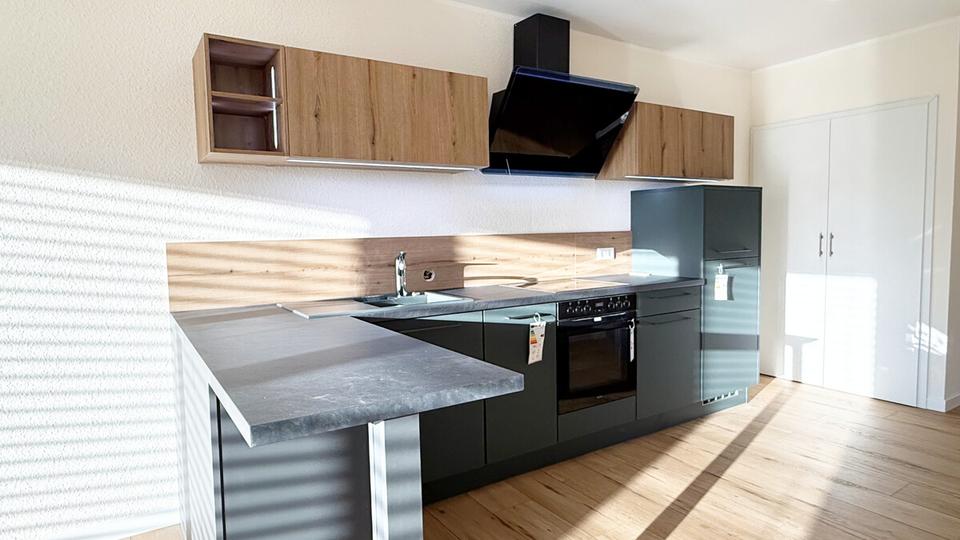 Erdgeschoßwohnung Wiesmoor - 3 Zimmer, 100 m&sup2;, 950&euro; | Angebot:24121611