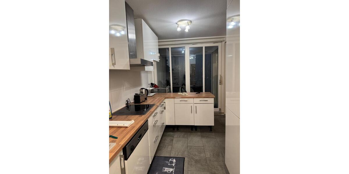 Großes WG Zimmer vollmöbliert für Studentin Garching 1 zimmer