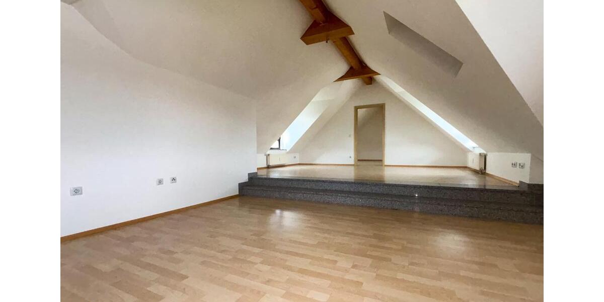 Dachgeschoßwohnung Limburg an der Lahn Linter - 3 Zimmer, 95 m&sup2;, 850&euro; | Angebot:26675526