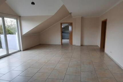 Wohnung Bad Camberg - 4 Zimmer, 114 m&sup2;, 1.350&euro; | Angebot:26506872