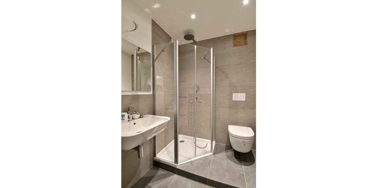 Etagenwohnung Böblingen - 5 Zimmer, 144 m&sup2;, 1.780&euro; | Angebot:24973929