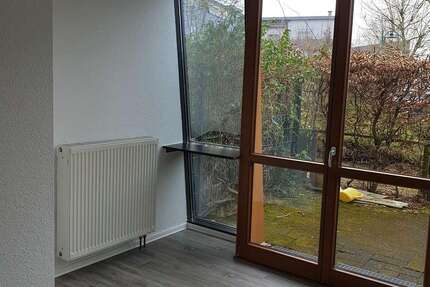 Wohnung Niederkassel Lülsdorf - 1 Zimmer, 40 m&sup2;, 450&euro; | Angebot:26100347