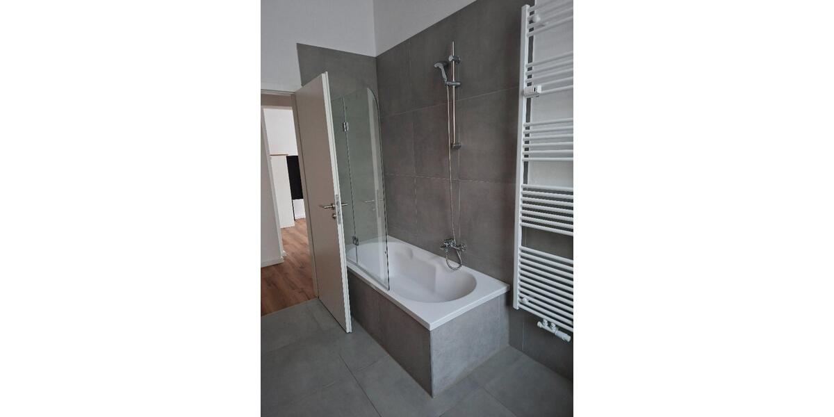 Erdgeschoßwohnung Hof Altstadt - 3 Zimmer, 65 m&sup2;, 615&euro; | Angebot:25353480