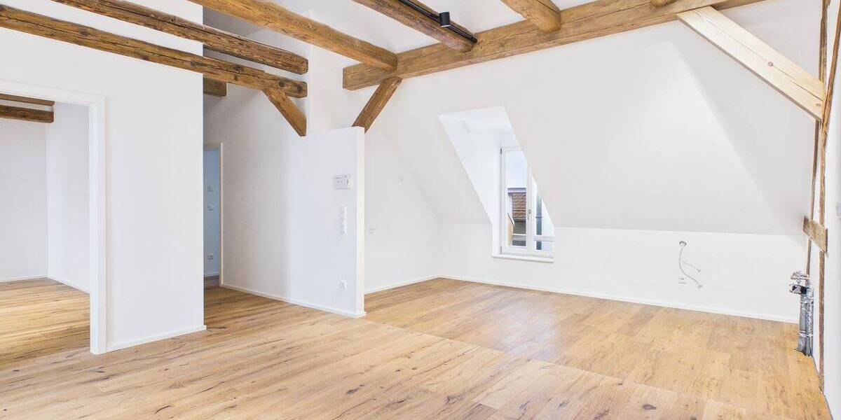 Etagenwohnung Amberg - 2 Zimmer, 95 m&sup2;, 1.420&euro; | Angebot:26187796