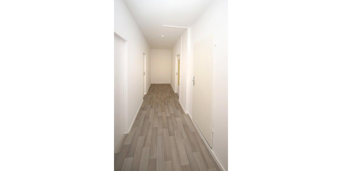 Etagenwohnung Eisleben (Lutherstadt) - 3 Zimmer, 315 m&sup2;, 315&euro; | Angebot:26085434