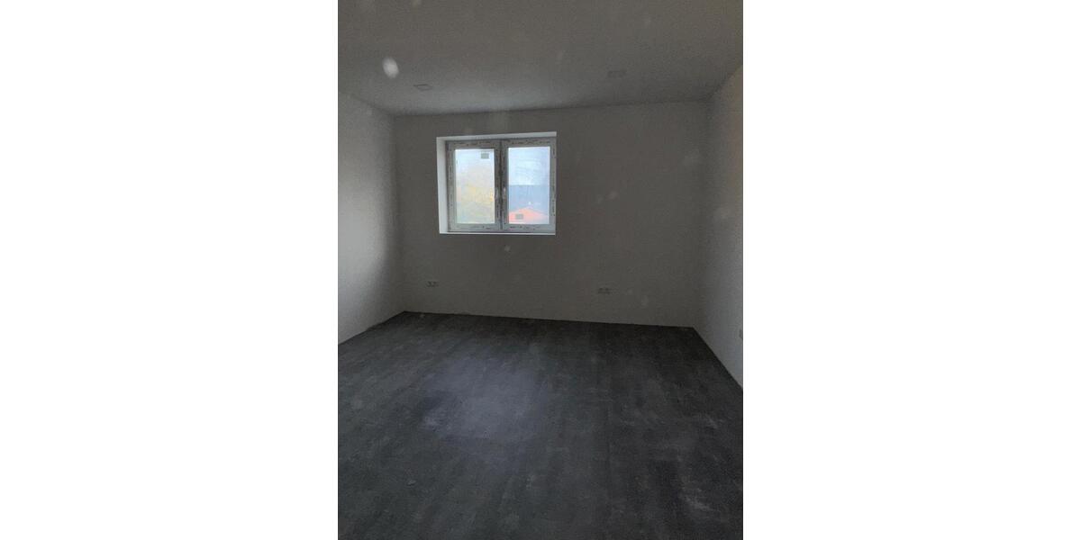Dachgeschoßwohnung Loxstedt - 2.5 Zimmer, 94 m&sup2;, 1.100&euro; | Angebot:25012529