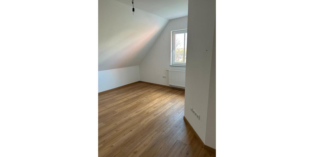 Einfamilienhaus Kolitzheim - 4.5 Zimmer, 165 m&sup2;, 1.600&euro; | Angebot:26007665