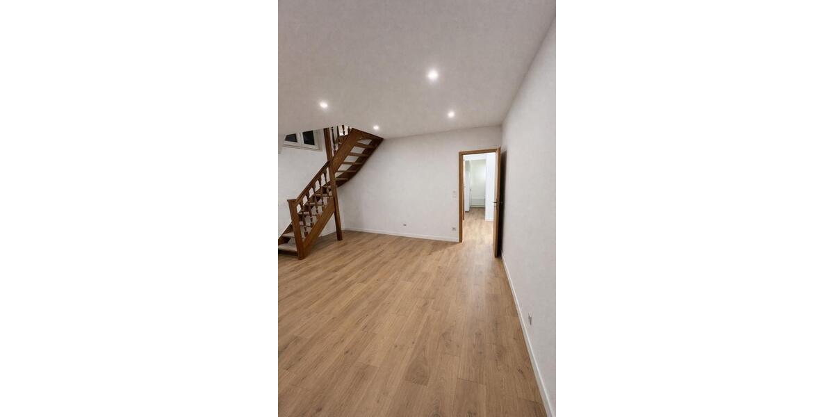 Etagenwohnung Gronau (Westfahlen) - 5 Zimmer, 1.300&euro; | Angebot:25893205