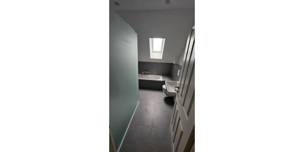 Etagenwohnung Niestetal - 4 Zimmer, 108 m&sup2;, 800&euro; | Angebot:26272961