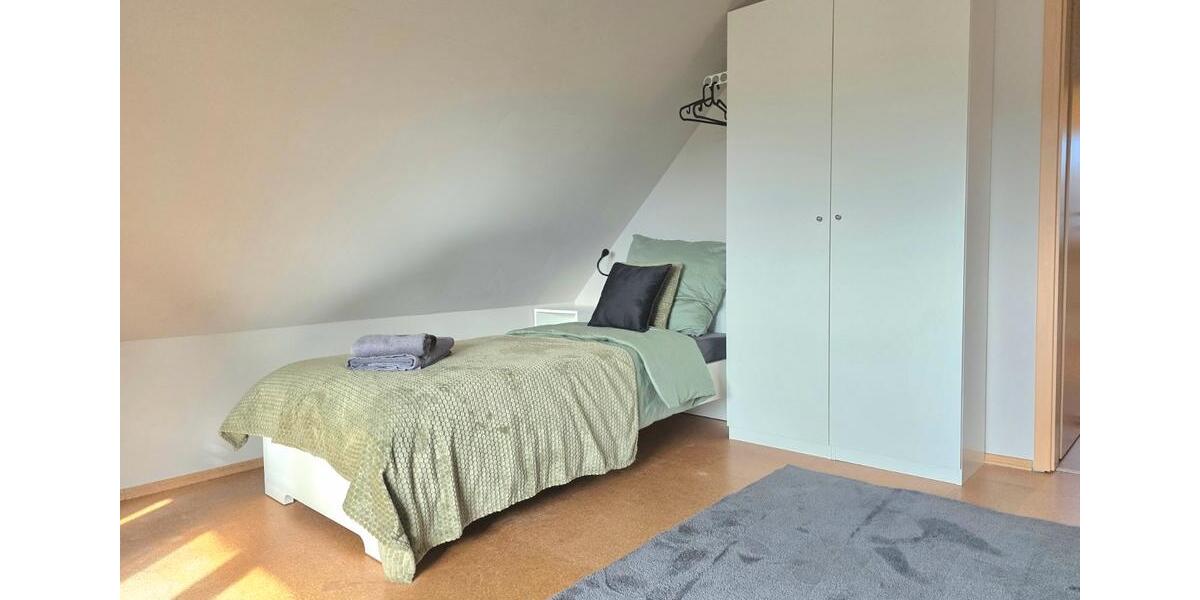 Wohnen auf Zeit Rosengarten - 5 Zimmer, 125 m&sup2;, 99&euro; | Angebot:26340892