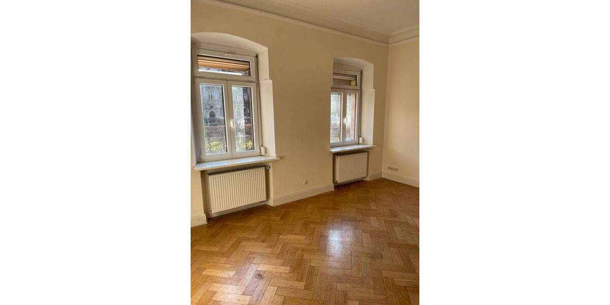 Etagenwohnung Fürth Innenstadt - 3 Zimmer, 130 m&sup2;, 1.300&euro; | Angebot:25705384