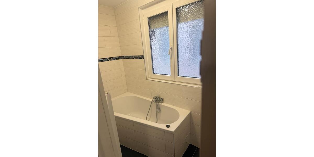 Erdgeschoßwohnung Villingen-Schwenningen Schwenningen - 3 Zimmer, 70 m&sup2;, 1.070&euro; | Angebot:25510138