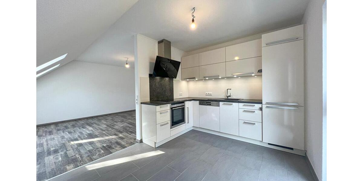Dachgeschoßwohnung Edewecht - 2 Zimmer, 60 m&sup2;, 680&euro; | Angebot:26663657