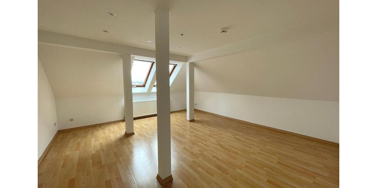 Dachgeschoßwohnung Leipzig Ost - 2 Zimmer, 66 m&sup2;, 679&euro; | Angebot:26645164