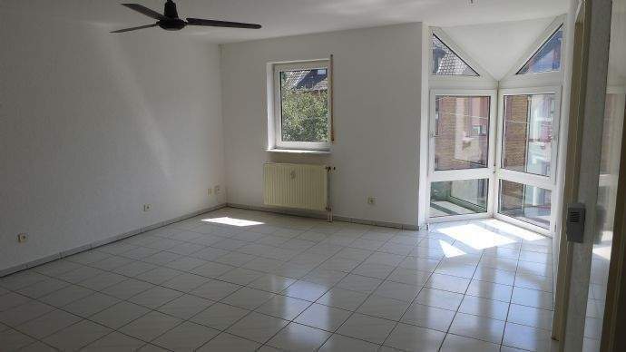 Etagenwohnung Hanau - 3 Zimmer, 85 m&sup2;, 985&euro; | Angebot:26723407