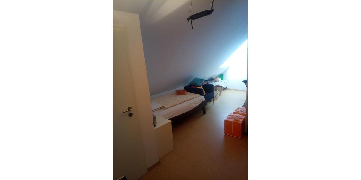 Dachgeschoßwohnung Runkel - 3 Zimmer, 105 m&sup2;, 1.365&euro; | Angebot:26041308