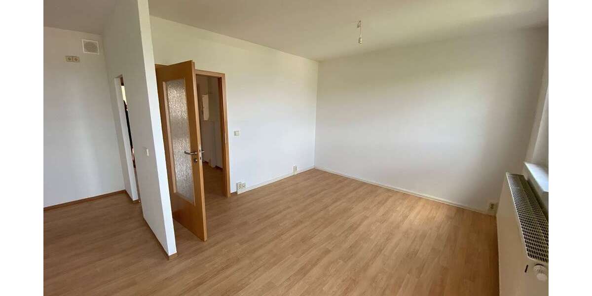 Etagenwohnung Suhl Neundorf - 4 Zimmer, 65 m&sup2;, 400&euro; | Angebot:26446329