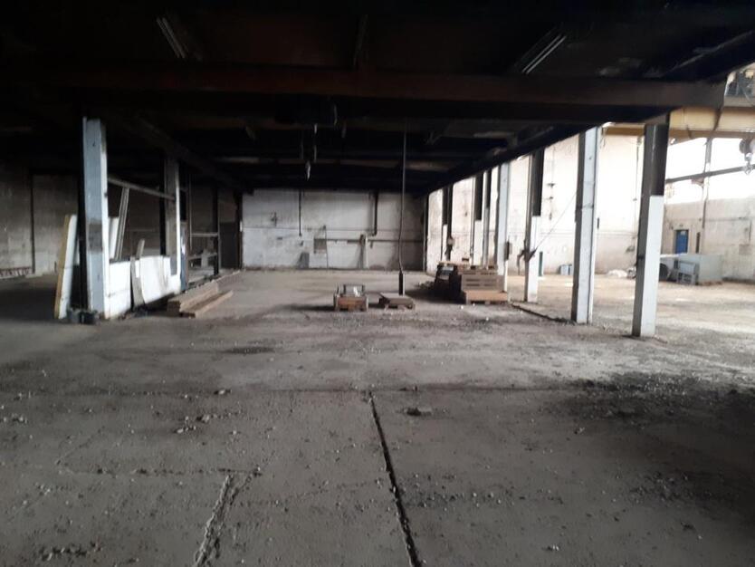 Halle Lagerhalle Kalthalle Freifläche Hamm Rathenaustraße zimmer