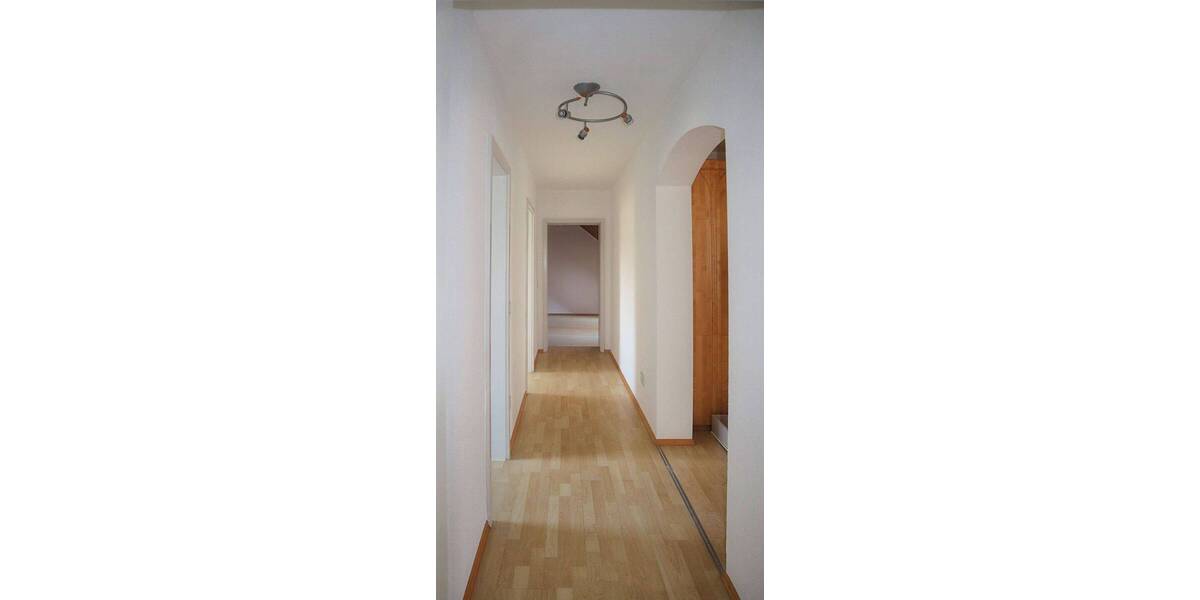 Etagenwohnung Wörth Hofsingelding - 3 Zimmer, 109 m&sup2;, 1.650&euro; | Angebot:26673173