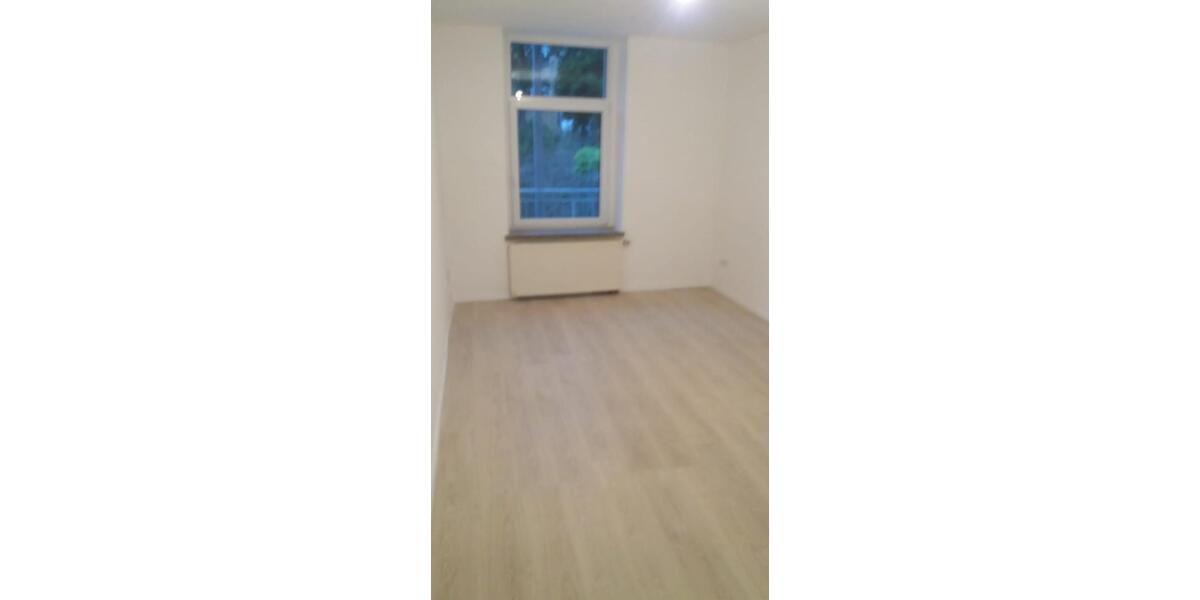 Etagenwohnung Plauen - 4 Zimmer, 108 m&sup2;, 575&euro; | Angebot:26659161