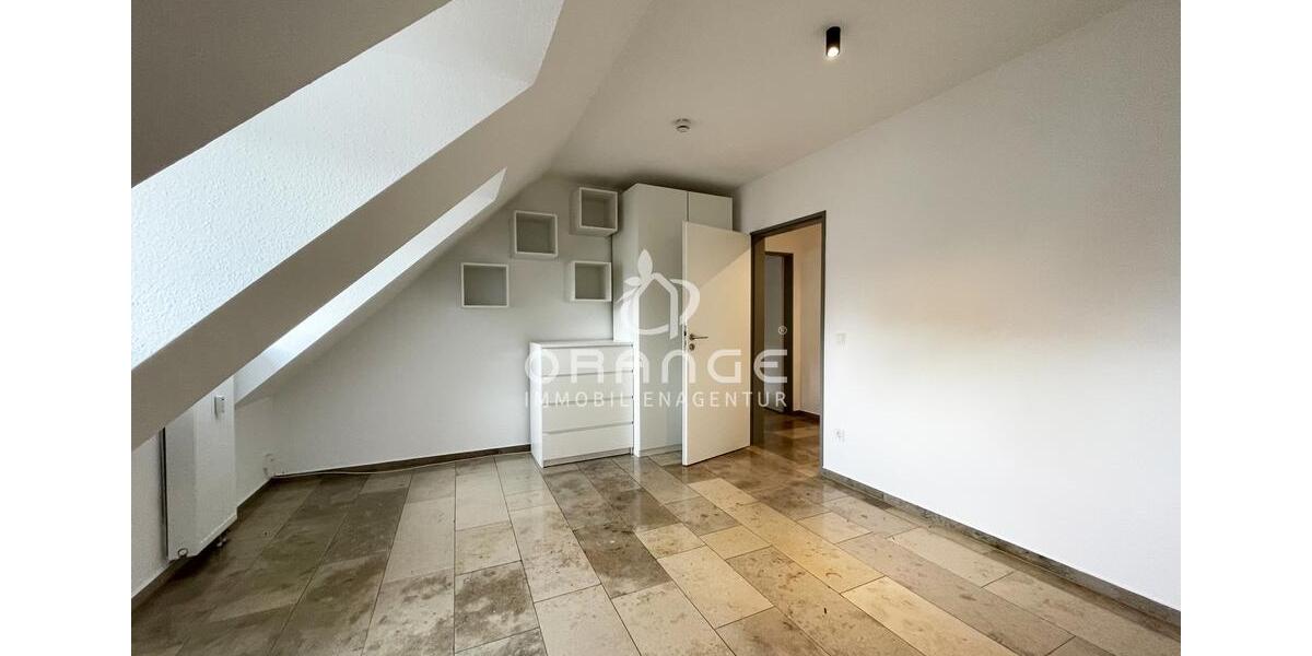 Dachgeschoßwohnung Nürnberg Gärten hinter der Veste - 3 Zimmer, 71 m&sup2;, 1.150&euro; | Angebot:25944106