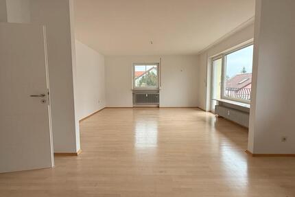 3 Zimmer in Wendelstein ~ Balkon • EBK • Garage 3 zimmer