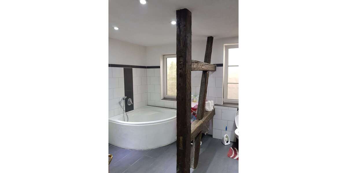 Etagenwohnung Blaubeuren - 4 Zimmer, 146 m&sup2;, 1.400&euro; | Angebot:25200849