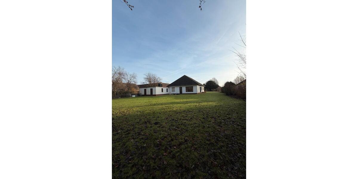 Einfamilienhaus Brunsbüttel - 7.5 Zimmer, 203 m&sup2;, 1.500&euro; | Angebot:26365107