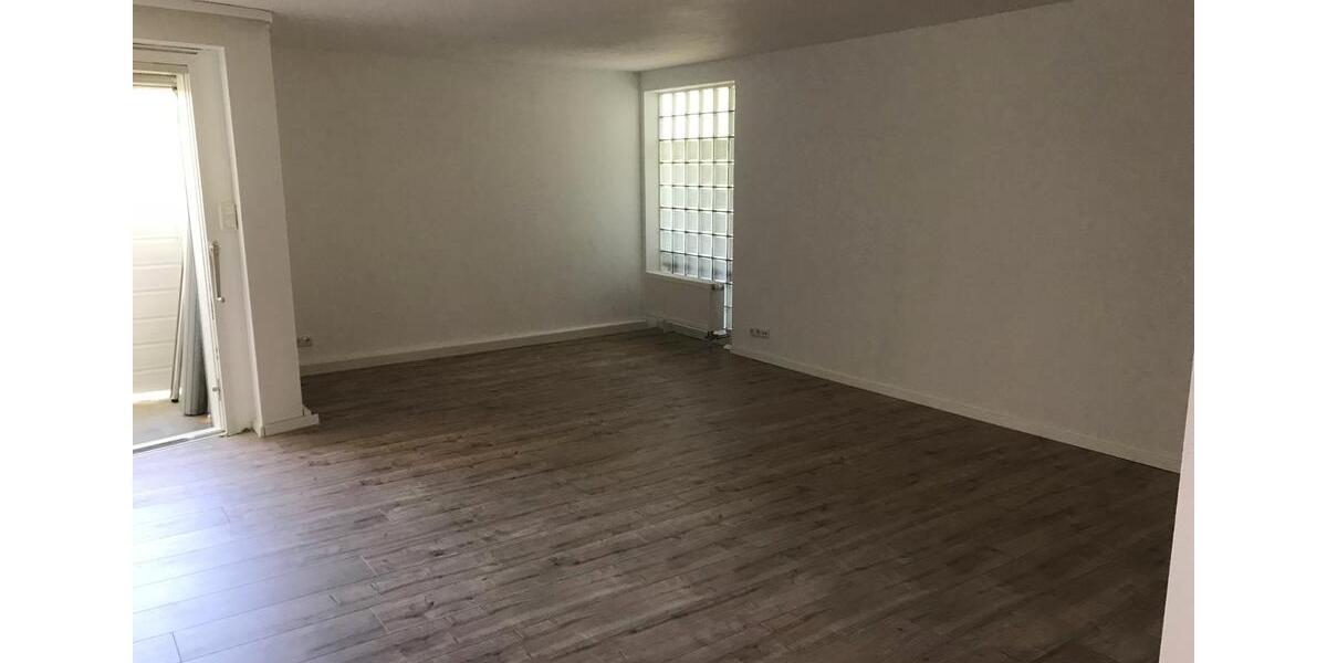 Etagenwohnung Würzburg Lindleinsmühle - 2 Zimmer, 72 m&sup2;, 790&euro; | Angebot:26321357