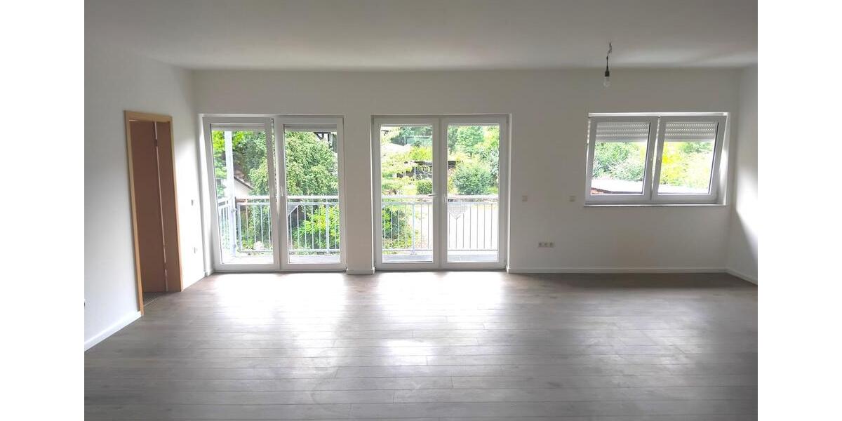 Helle 4 Zimmer WHG, EBK, TGL Bad, Balkon zu vermieten 4 zimmer