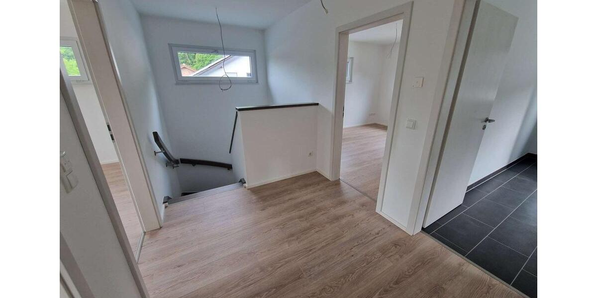 Einfamilienhaus Schleiden - 5 Zimmer, 150 m&sup2;, 1.550&euro; | Angebot:26489523