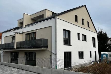 Erstbezug: stilvolle DG Wohnung mit großzügiger Loggia 3 zimmer