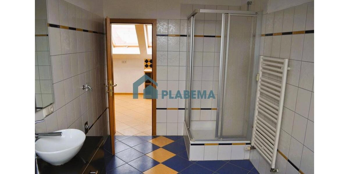 Dachgeschoßwohnung Neustrelitz - 2 Zimmer, 65 m&sup2;, 725&euro; | Angebot:25719601