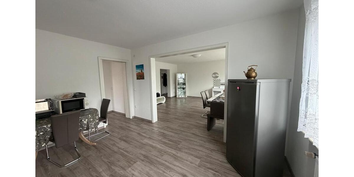 Erdgeschoßwohnung Sinsheim - 4 Zimmer, 107 m&sup2;, 1.500&euro; | Angebot:26462082