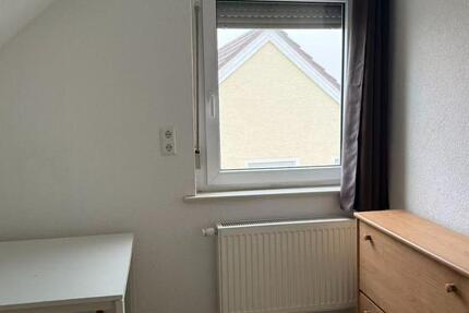 Wohnung Stuttgart Bad Cannstatt - 4 Zimmer, 85 m&sup2;, 430&euro; | Angebot:25216210
