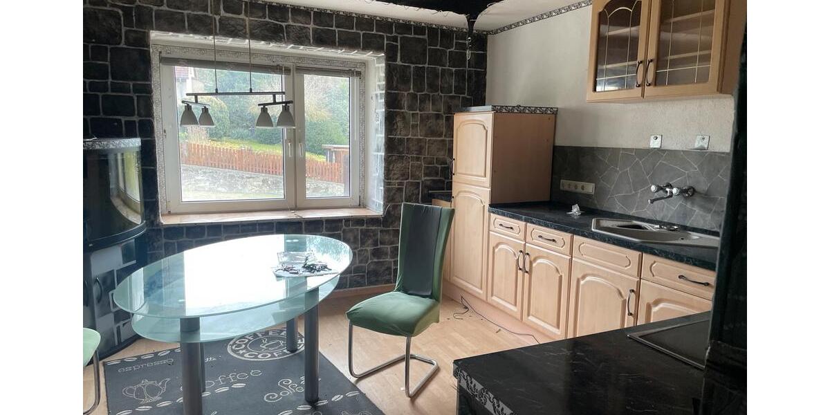 Etagenwohnung Eisleben (Lutherstadt) - 3 Zimmer, 75 m&sup2;, 450&euro; | Angebot:26125376