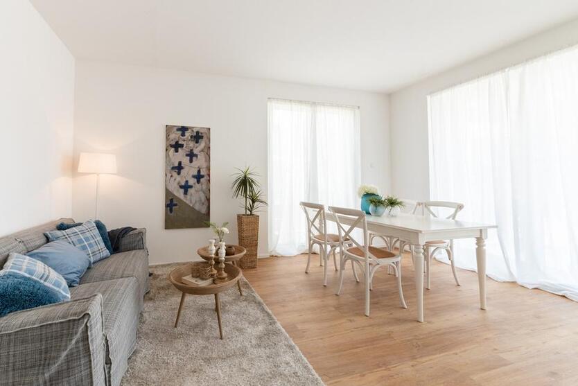 Willkommen in Ihrem modernen Zuhause mit Wärmepumpe. zimmer