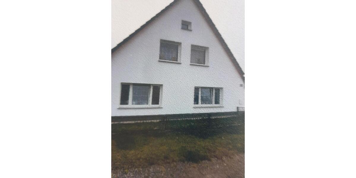Erdgeschoßwohnung Rodenberg - 5 Zimmer, 160 m&sup2;, 800&euro; | Angebot:25402850