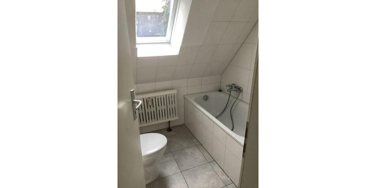 Dachgeschoßwohnung Gelsenkirchen Erle - 2 Zimmer, 34 m&sup2;, 275&euro; | Angebot:25265402