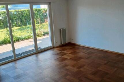 Wohnen auf Zeit Grenzach-Wyhlen Wyhlen - 9 Zimmer, 300 m&sup2;, 399&euro; | Angebot:26153925