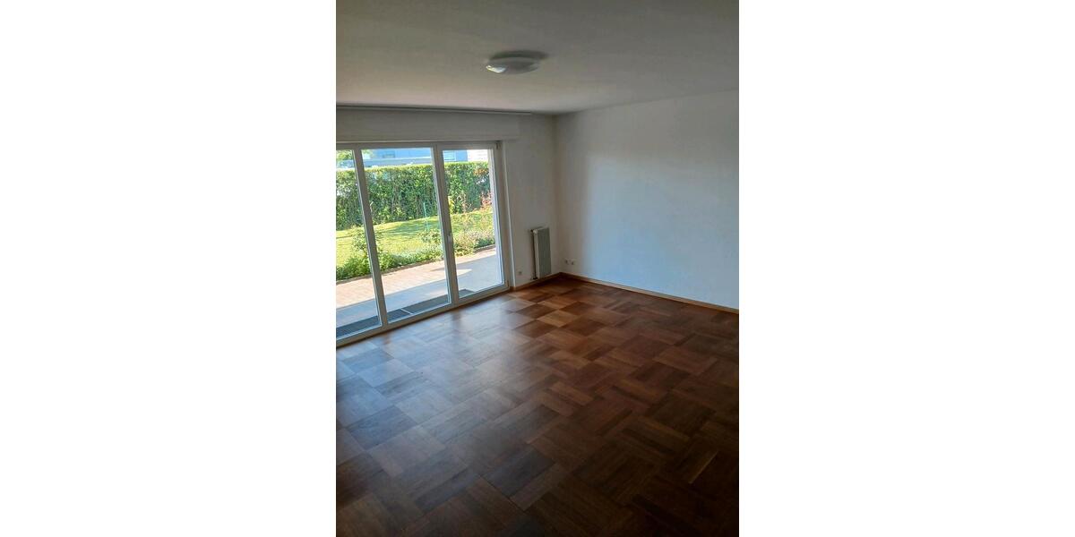 Wohnen auf Zeit Grenzach-Wyhlen Wyhlen - 9 Zimmer, 300 m&sup2;, 399&euro; | Angebot:26153925