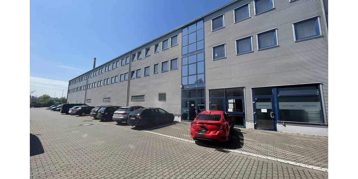 AnKaSa GmbH*Gewerbeeinheit Verkaufsraum Halle Büro Lager 730m²*vielseitige Nutzung+ebenerdig+Rampe zimmer